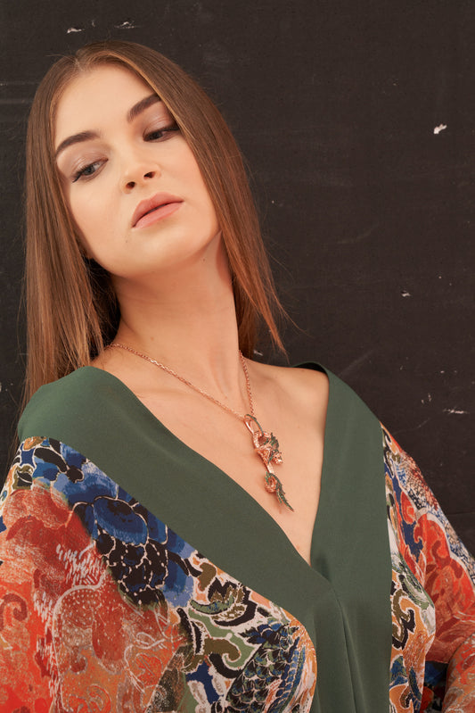 Yeşil Taşlı Rose Dragon Kolye