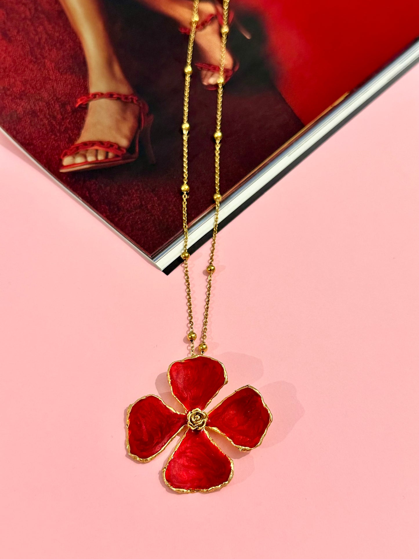 Kırmızı Yonca Kolye Küpe Set