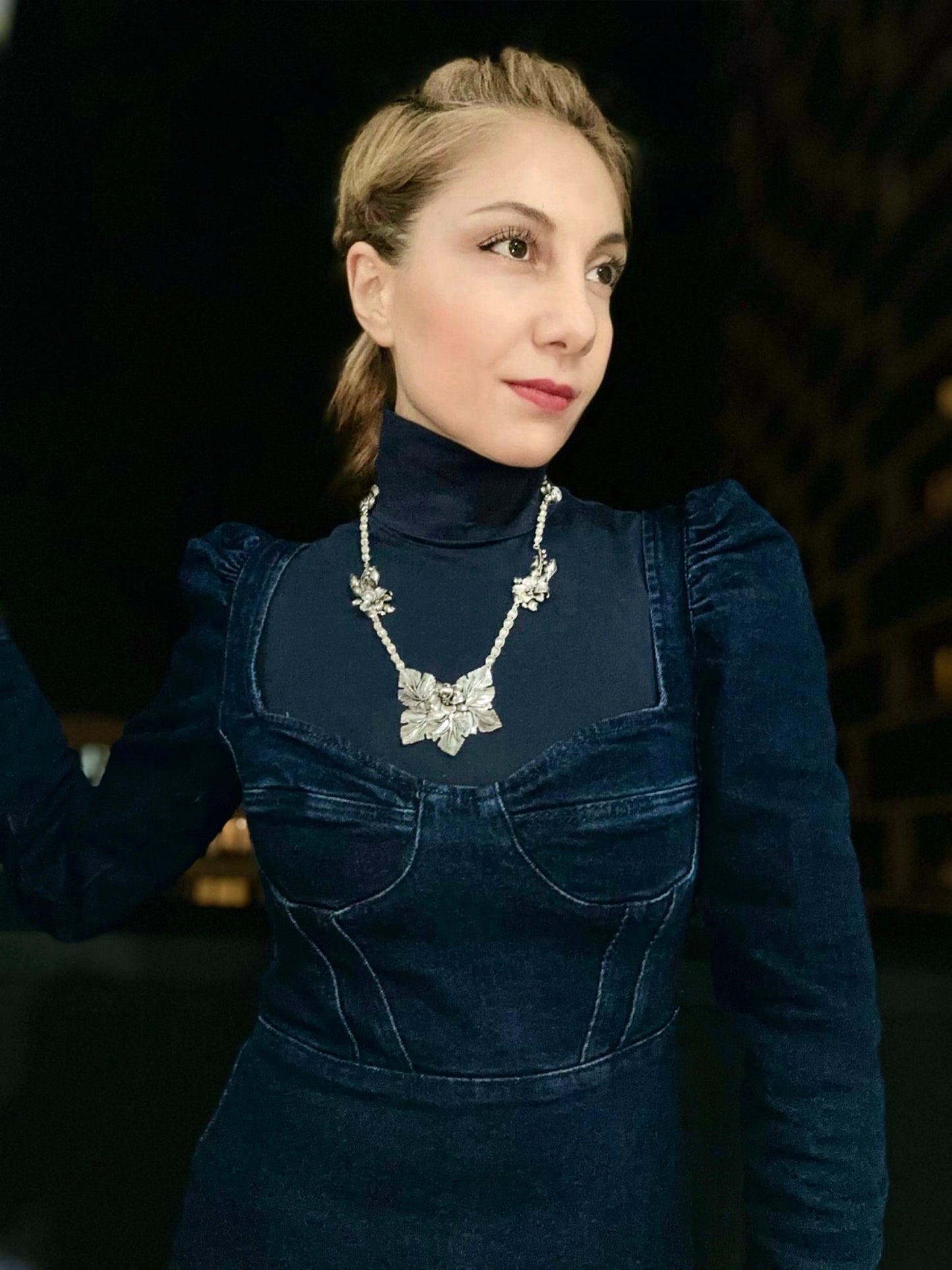 100. Yıl Kolyesi