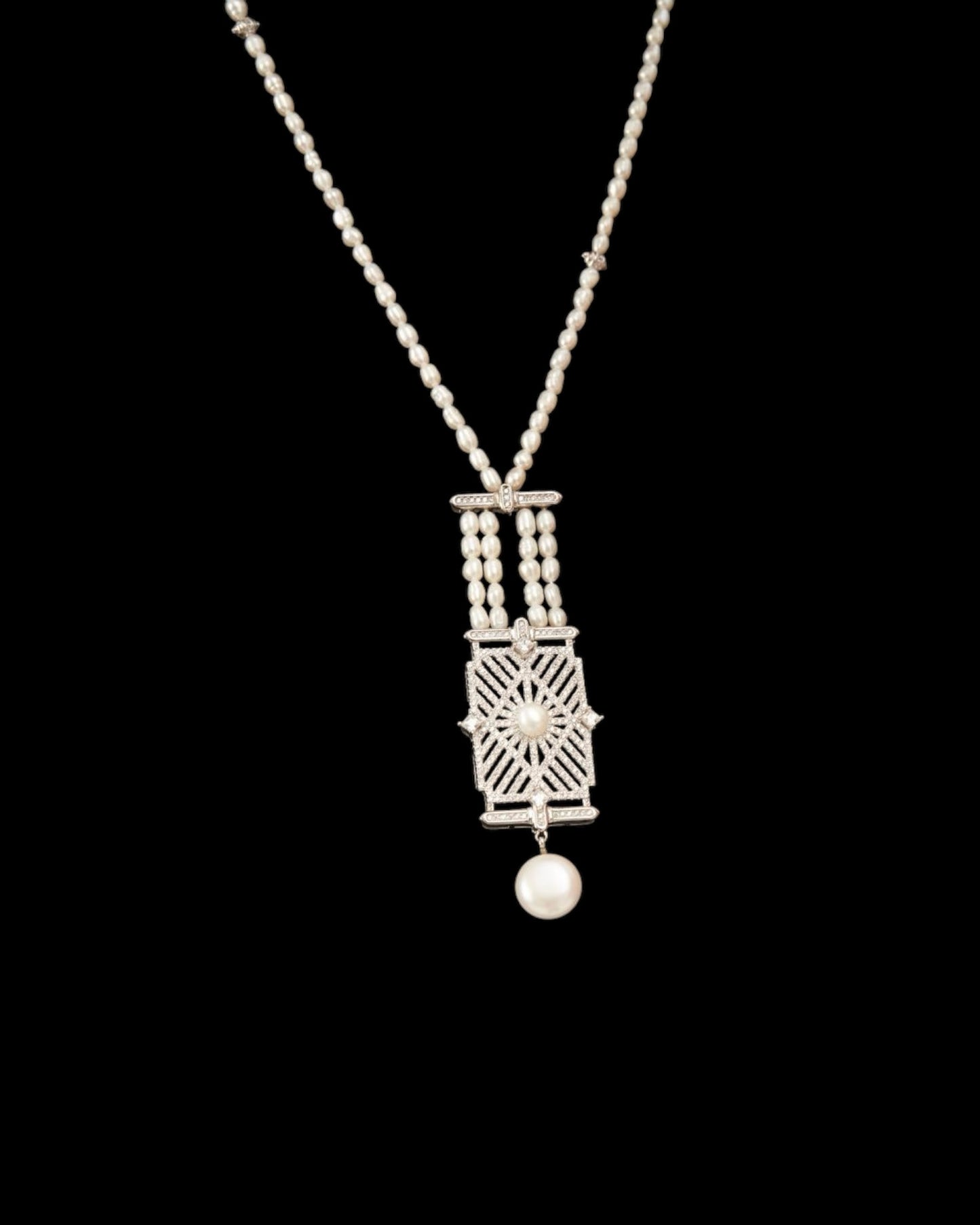 Zirconia Pearl Necklace