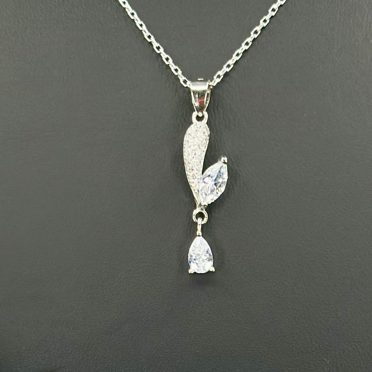 Silver Teardrop Necklace