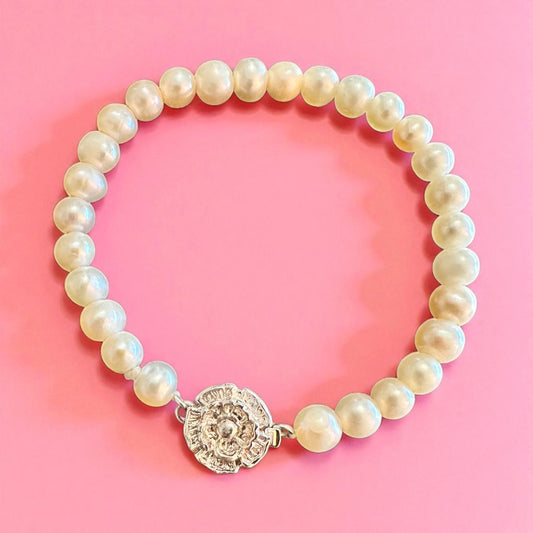 925 Sterling Silver Handmade Rose Clasp Design Natural Pearl Bracelet