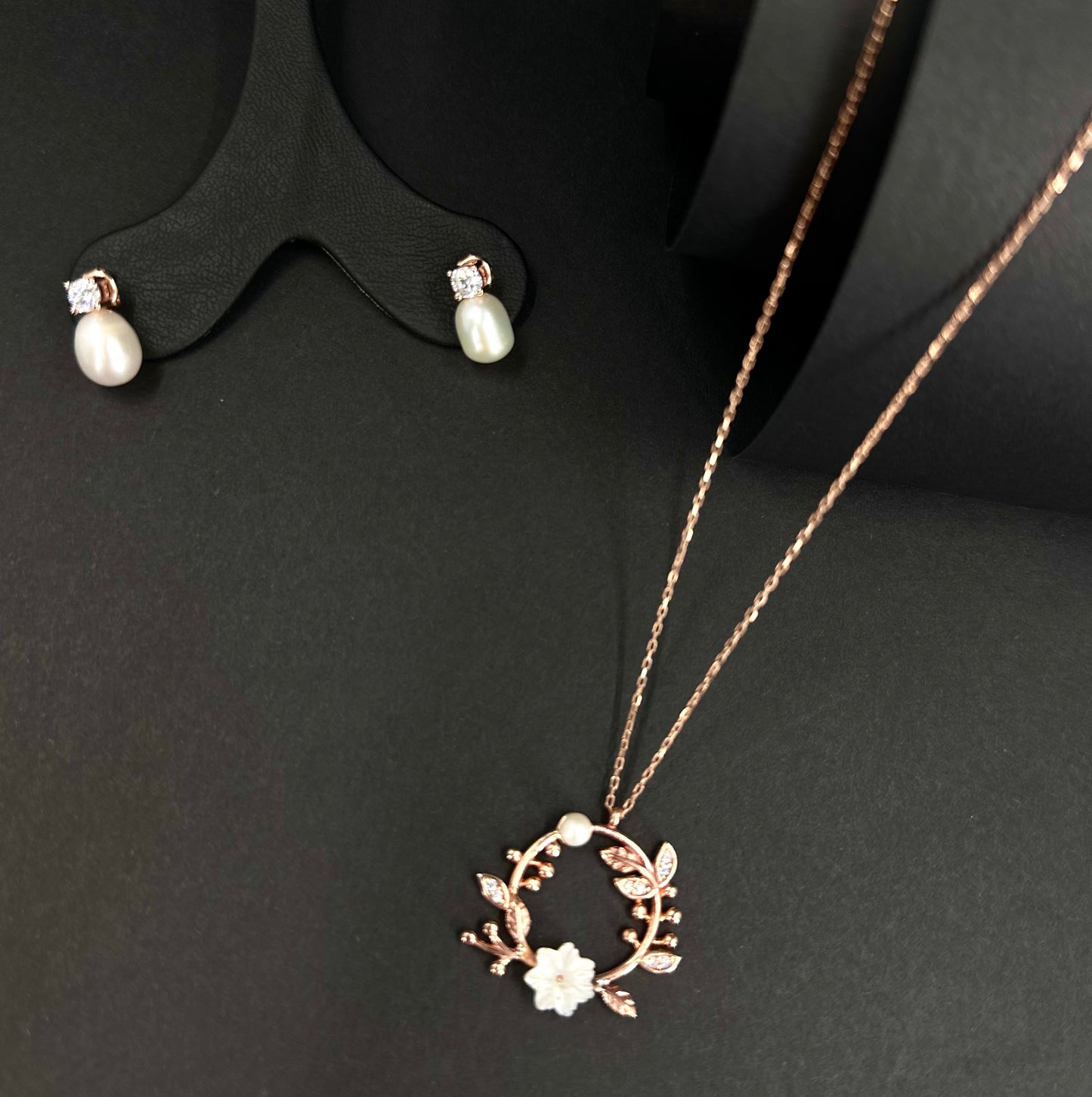 Aşkın Sonsuz Döngüsü Altın Kaplama Kolye Küpe Gümüş Set