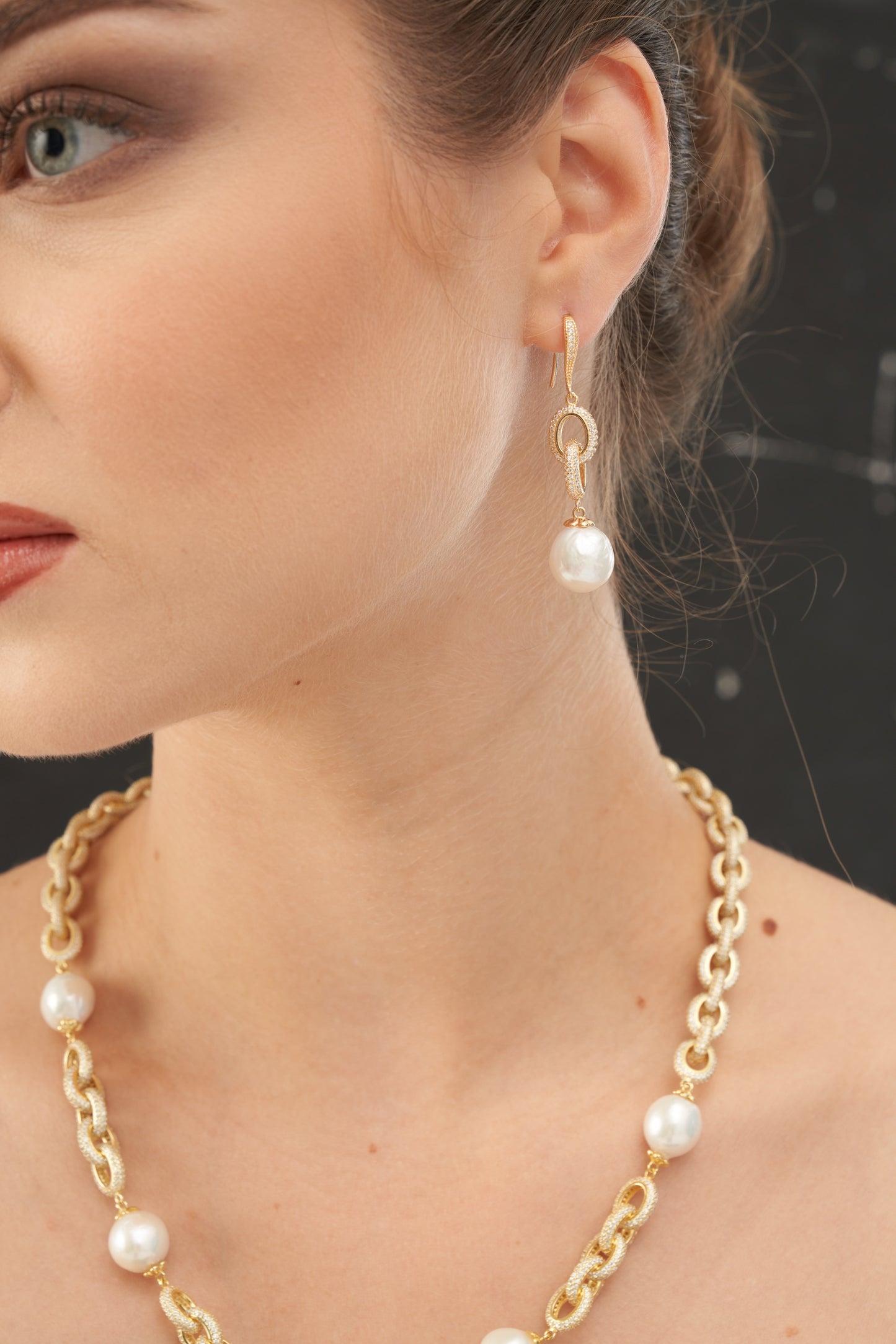Gold Chain Pearl Earrings