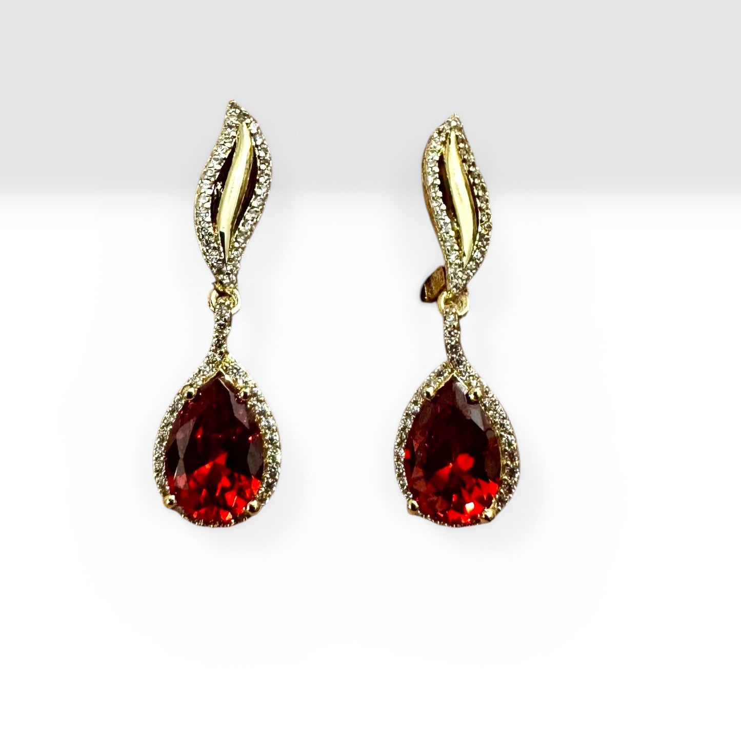 Halef Yıldız Kırmızı Küpe