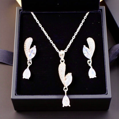 Aşkın Damlası Kolye Küpe Gümüş Set