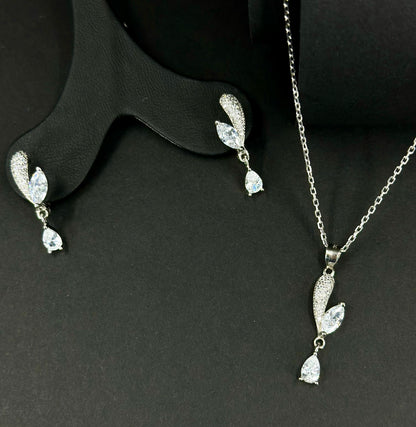 Aşkın Damlası Kolye Küpe Gümüş Set