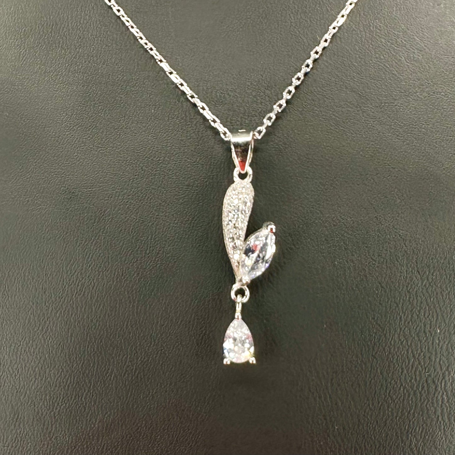 Silver Teardrop Necklace