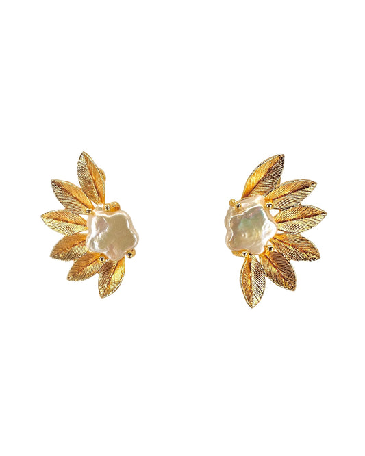 Daisy Earrings with Baroque Pearl